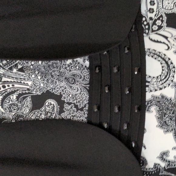 Perceptions New York Women's 2 Piece Dress and Light Jacket Cover. Size 16 - Picture 3 of 6